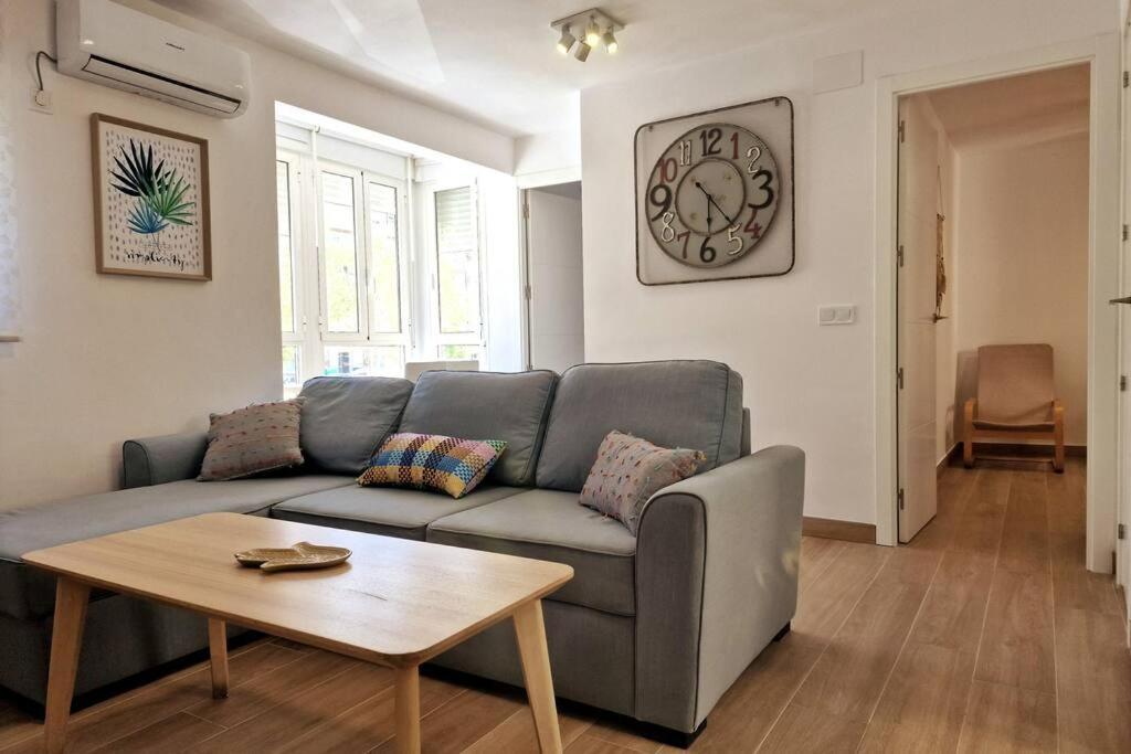 Moderno Apartamento Sevilla Zona Nervion. Wifi/Ac Εξωτερικό φωτογραφία