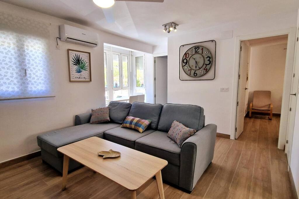 Moderno Apartamento Sevilla Zona Nervion. Wifi/Ac Εξωτερικό φωτογραφία