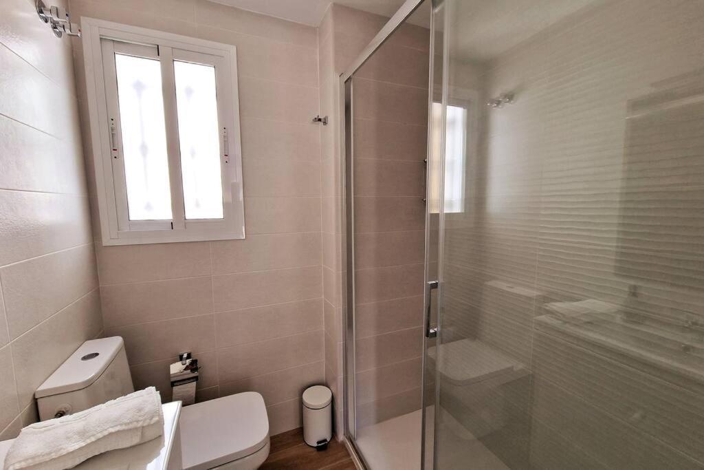 Moderno Apartamento Sevilla Zona Nervion. Wifi/Ac Εξωτερικό φωτογραφία