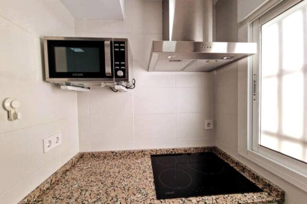 Moderno Apartamento Sevilla Zona Nervion. Wifi/Ac Εξωτερικό φωτογραφία